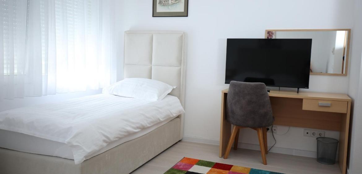 Hotel Panonija Σίσακ Εξωτερικό φωτογραφία
