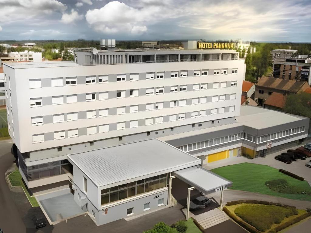 Hotel Panonija Σίσακ Εξωτερικό φωτογραφία